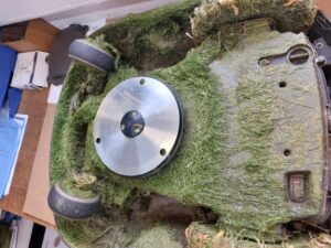 Automower Kollision aktiv – Mähroboter reinigen und pflegen