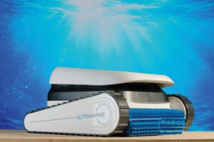 Test – EcovacsUltramarine P1 Akku-Poolroboter